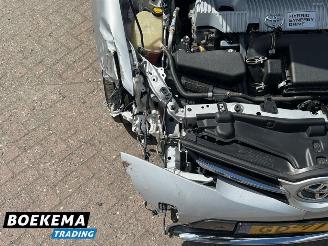 Toyota Auris 1.8 Hybrid Executive Navigatie Climate Cruise PDC picture 9