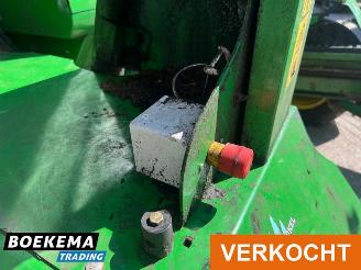 John Deere  744 Balenpers picture 21