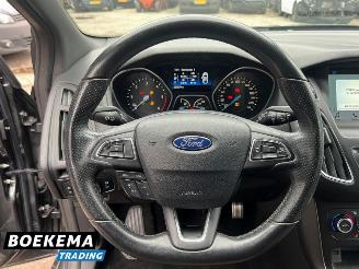 Ford Focus Wagon 1.5 TDCI ST-Line Leer Navi Camera Clima Cruise PDC picture 28