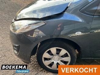 Mazda 2 1.3 BIFUEL Cool 5-Drs Trekhaak picture 11