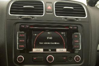 Volkswagen Golf 1.6 TDI Navi picture 9