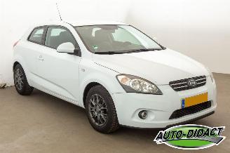 Kia Pro cee d 1.6 Clima X-clusive picture 2