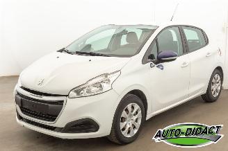 Coche accidentado Peugeot 208 1.2 78.525 km 2018/6