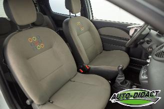 Renault Twingo 1.5 dCi Collection Airco picture 14