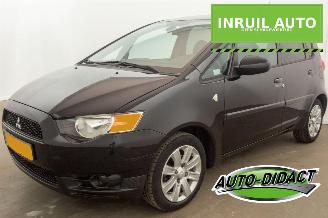 krockskadad bil auto Mitsubishi Colt 1.3 Airco Edition Two 2011/6