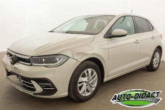 Vaurioauto  passenger cars Volkswagen Polo 1.0 TSI Digi Dash Camera Clima Highline 2022/3