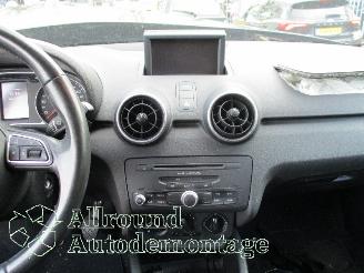 Audi A1 A1 Sportback (8XA/8XF) Hatchback 5-drs 1.2 TFSI (CBZA) [63kW]  (01-201=
2/04-2015) picture 11