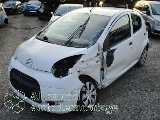 demontáž osobní automobily Citroën C1 C1 Hatchback 1.0 12V (1KR-FE(CFB)) [50kW]  (06-2005/09-2014) 2010