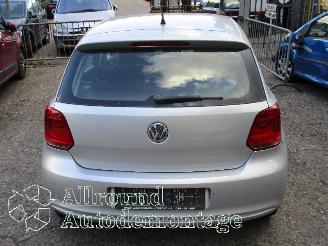 Volkswagen Polo Polo V (6R) Hatchback 1.2 12V BlueMotion Technology (CGPA(Euro 5)) [51=
kW]  (06-2009/05-2014) picture 6