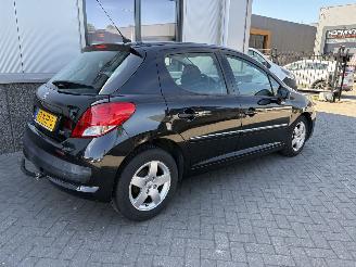 Peugeot 207 1.4 VTI Style picture 5