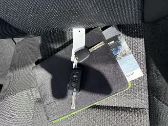 Peugeot 207 1.4 VTI Style picture 26