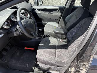 Peugeot 207 1.4 VTI Style picture 25