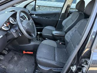 Peugeot 207 1.4 VTI Style picture 12