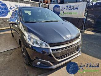 Salvage car Peugeot 208 208 I (CA/CC/CK/CL), Hatchback, 2012 / 2019 1.2 Vti 12V PureTech 82 2015/12