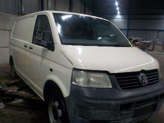 Volkswagen Transporter Transporter T5 Van 2.5 TDi (AXD) [96kW]  (04-2003/11-2009) picture 2