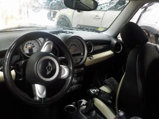 Mini Mini Mini (R56) Hatchback 1.6 16V Cooper (N12-B16A) [88kW]  (10-2006/02-201=
2) picture 5