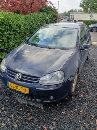 Volkswagen Golf Golf V (1K1) Hatchback 1.6 FSI 16V (BLP) [85kW]  (10-2003/07-2008) picture 7