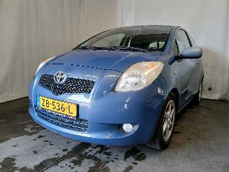 Avarii autoturisme Toyota Yaris Yaris II (P9) Hatchback 1.3 16V VVT-i (2SZFE) [64kW]  (08-2005/11-2010=
) 2007/4