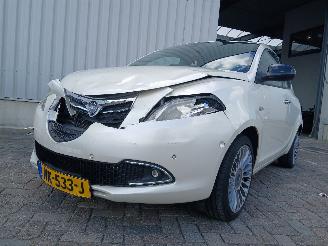 skadebil auto Lancia Ypsilon Ypsilon (312) Hatchback 0.9 TwinAir 85 (312.A.2000(Euro 5)) [63kW]  (0=
5-2011/...) 2011/12