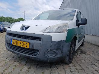 Damaged car Peugeot Partner Partner (GC/GF/GG/GJ/GK) Van 1.6 (TU5JP4B(NFR)) [66kW]  (04-2008/02-20=
12) 2009/3