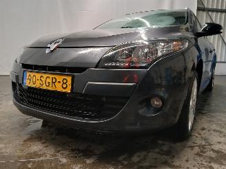 uszkodzony samochody osobowe Renault Mégane Megane III Grandtour (KZ) Combi 5-drs 1.4 16V TCe 130 (H4J-700(H4J-A7)=
) [96kW]  (05-2009/02-2016) 2011/9