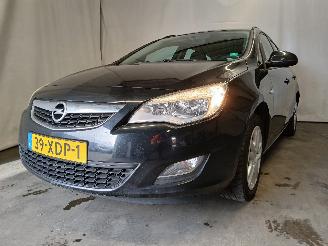 uszkodzony samochody osobowe Opel Astra Astra J Sports Tourer (PD8/PE8/PF8) Combi 1.4 16V ecoFLEX (A14XER(Euro=
 5)) [74kW]  (10-2010/10-2015) 2012/5