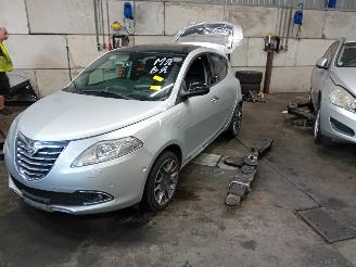 Uttjänta bilar auto Lancia Ypsilon Ypsilon (312) Hatchback 0.9 TwinAir 85 (312.A.2000(Euro 5)) [63kW]  (0=
5-2011/...) 2012/12