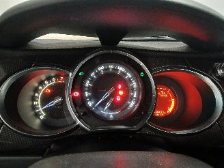 Citroën DS3 DS3 (SA) Hatchback 1.6 16V VTS THP 155 (EP6DT(5FR)) [115kW]  (11-2009/=
07-2015) picture 24