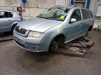 Salvage car Skoda Fabia Fabia (6Y5) Combi 5-drs 1.4i 16V (BKY) [55kW]  (05-2000/12-2007) 1980
