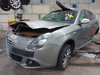 Uttjänta bilar auto Alfa Romeo Giulietta Giulietta (940) Hatchback 1.4 TB 16V MultiAir (940.A.2000) [125kW]  (0=
4-2010/10-2018) 2013/11