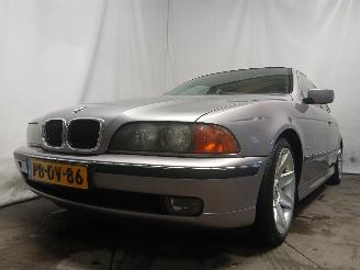 Coche accidentado BMW 5-serie 5 serie (E39) Sedan 523i 24V (M52-B25(256S3)) [125kW]  (09-1995/08-200=
0) 1996/5