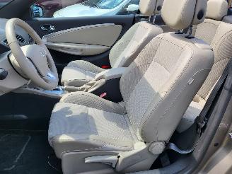 Renault Mégane schadevrije NWE APK AUTOMAAT Cabriolet 1.5 dCi Dynamique picture 4