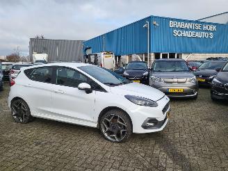 Ford Fiesta 1.5 EcoBoost ST-3 NAVI, CAMERA, 240 PK 5 DEURS picture 1