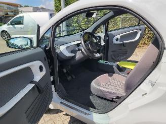 XEV Yoyo XEV (italiaans) YOYO ELECTRISCH 70 KM nw ( €21000) picture 4