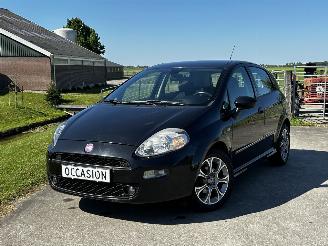 krockskadad bil auto Fiat Punto Evo TwinAir Street | AIRCO | LM VELGEN | NWE APK | 2014/7