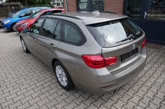 BMW 3-serie 318 D TOURING ADVANTAGE picture 4