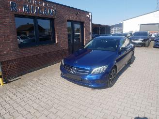 damaged passenger cars Mercedes C-klasse C180 AVANTGARDE LED 2019/5