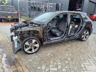 krockskadad bil auto Audi A3 1.4 tfsi sline 2017/5