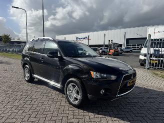 Damaged car Mitsubishi Outlander 2.0 Intro Edition AUTOMAAT 2010/8