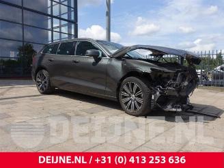Uttjänta bilar auto Volvo V-60 V60 II (ZW), Combi, 2018 2.0 T8 16V Plug-in Hybrid AWD 2019/10