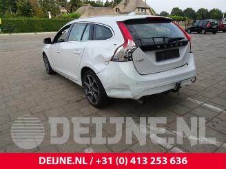 Volvo V-60 V60 I (FW/GW), Combi, 2010 / 2018 2.0 D2 16V picture 5