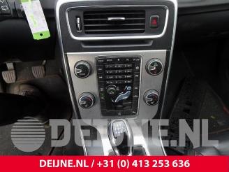 Volvo V-60 V60 I (FW/GW), Combi, 2010 / 2018 2.0 D2 16V picture 34