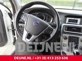 Volvo V-60 V60 I (FW/GW), Combi, 2010 / 2018 2.0 D2 16V picture 32