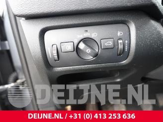 Volvo V-40 V40 (MV), Hatchback 5-drs, 2012 / 2019 2.0 D4 16V picture 21