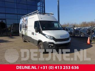 disassembly passenger cars Iveco New Daily New Daily VI, Van, 2014 33S14, 35C14, 35S14 2017/7