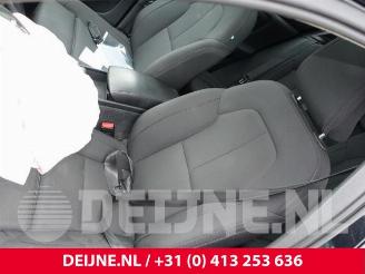 Volvo XC40 XC40 (XZ), SUV, 2017 1.5 T4 Plug-in Hybrid 12V picture 19