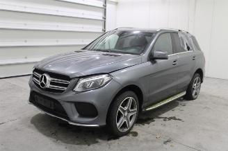 Vrakbiler auto Mercedes GLE 250 2021/2