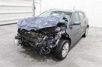 skadebil auto Renault Mégane Megane 2023/6