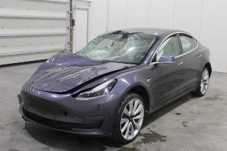 škoda osobní automobily Tesla Model 3  2019/7