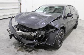damaged passenger cars Peugeot 408  2023/6